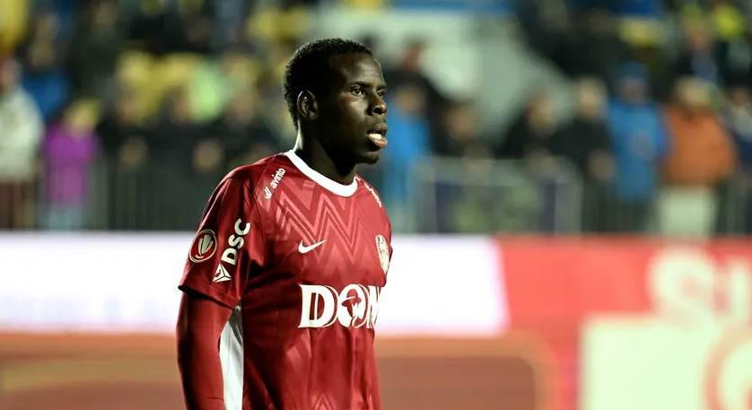 99贵宾会官网-记者：泰山引进祖马还没确定，要综合考虑年龄和伤病风险